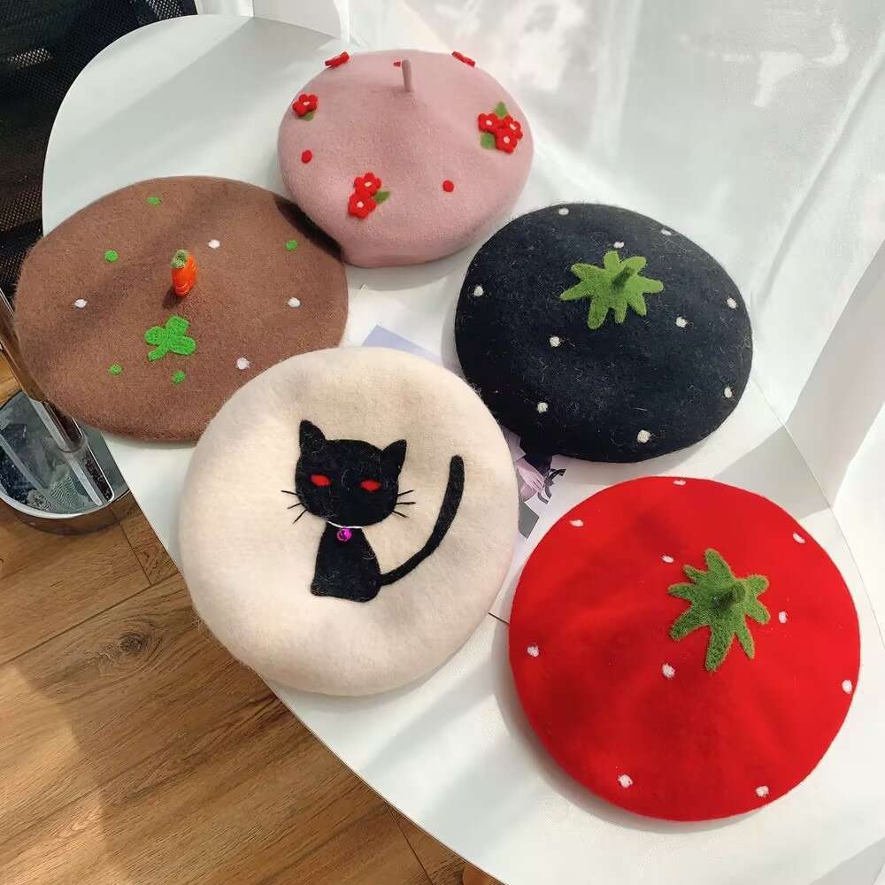 New Arrival Women's Fashionable Artist Painter Style Beret Cap Inspired French Women Outdoor Parties Cute Winter Wool Beach