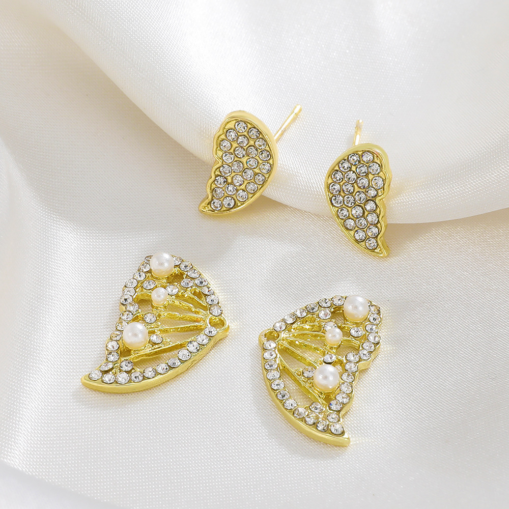 Fashionable Western-Style Micro Pave Pearl Butterfly Earrings - Stylish Dual Layer Split Earrings for Women