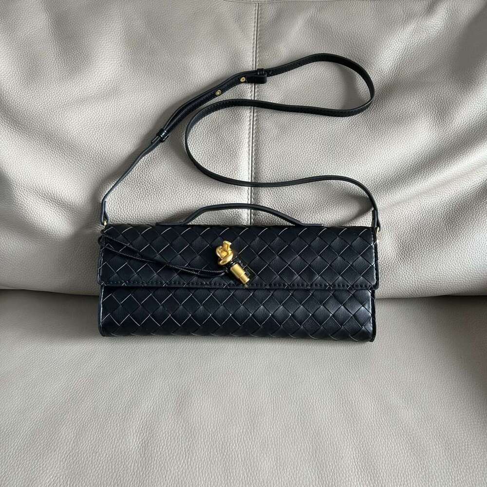 Real Long Clutch Andiamo With Handle Intrecciato Craftsmanship Cow Leather Women Shoulder Bags Purses Handbags Famous Brand Designer Evening Bag efda