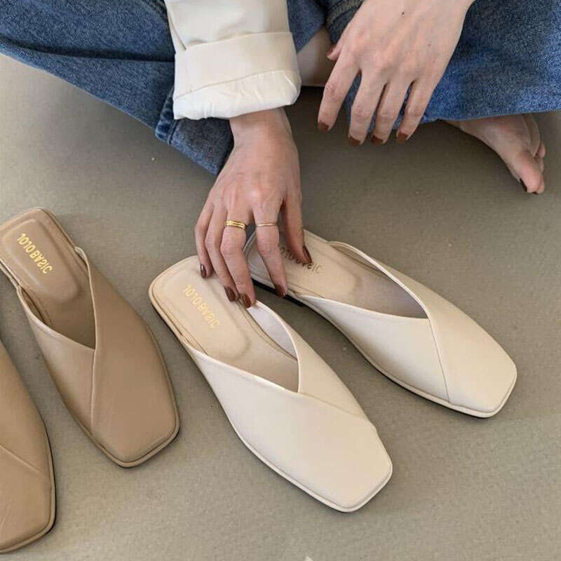 Half Drag Slippers Square Flat Toe Sandals 2025 Designer/Trend Outside Wear Casual Soft Bottom Mules Low Heel Sapatos Femininos