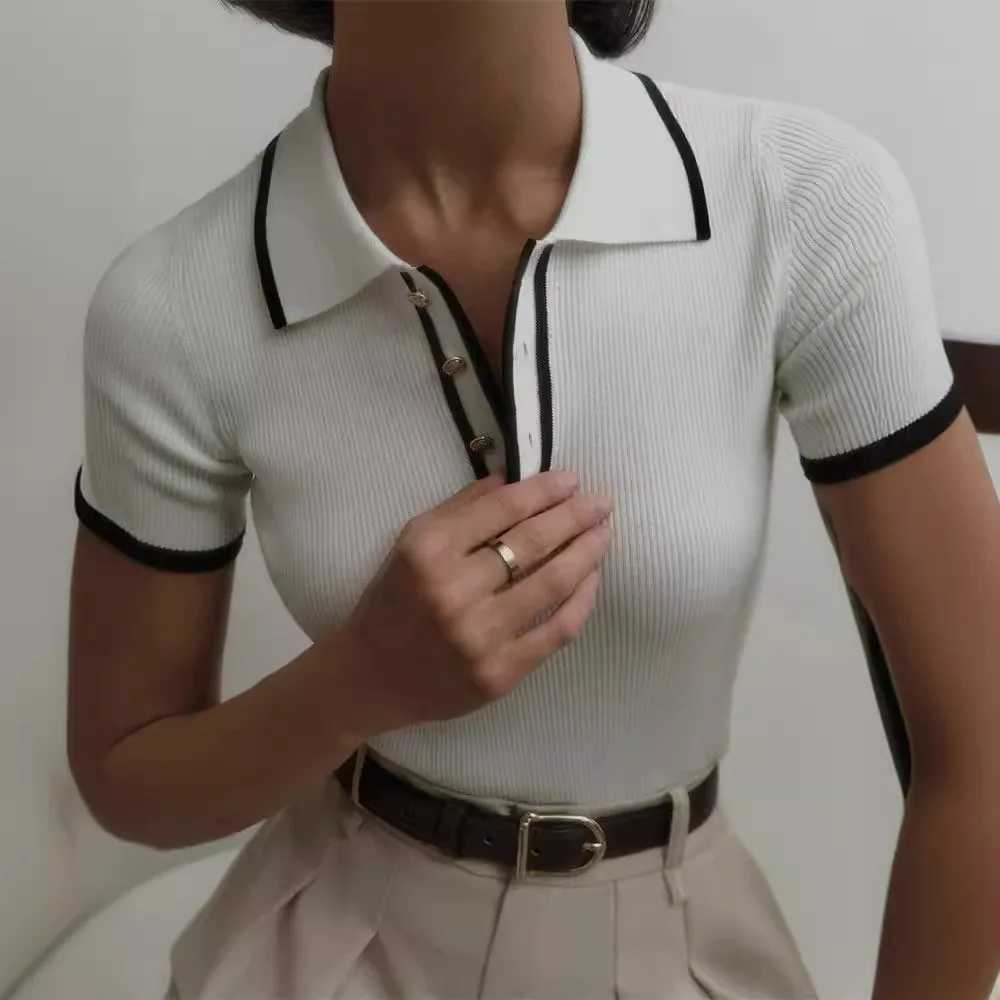 2024 Cross disciplinary Trendy Summer New Womens Knitted Collar Button Comparison Slimming Polo Neck Elegant Fashion Short Top W240927