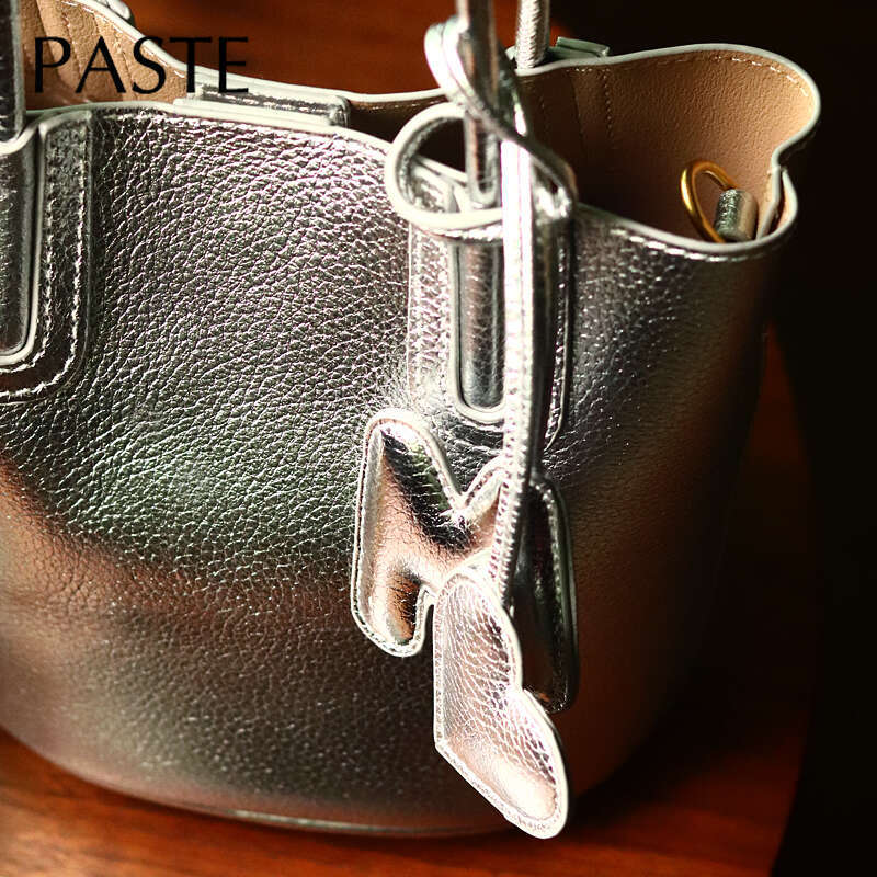 Small Fashion 2024 Trend Stylish Bucket Tote Sier Pink Color New Import Cow Leather Women Shoulder Bag 2 Straps Handbag