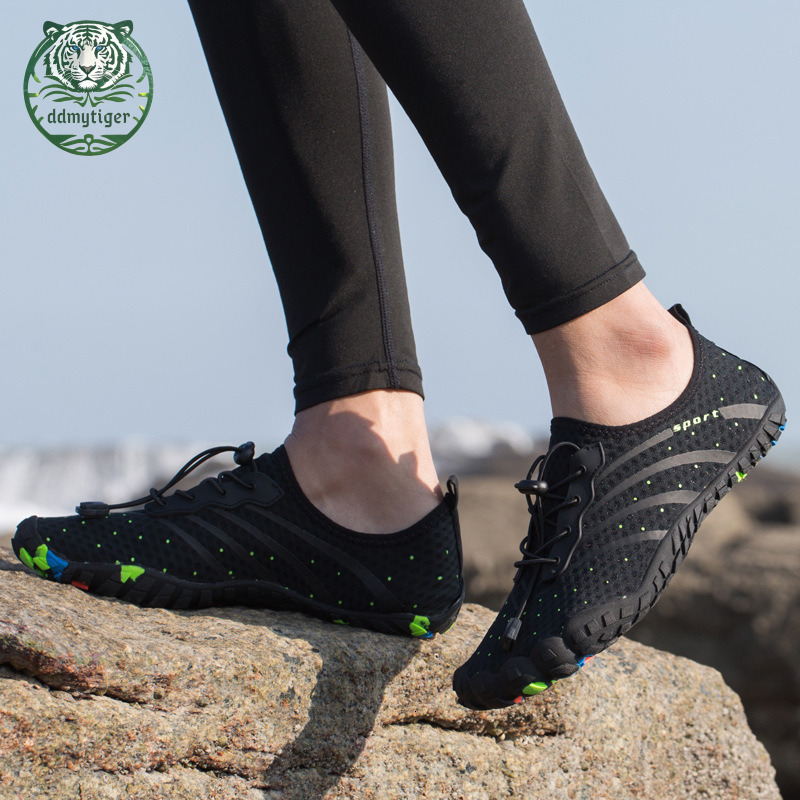 ddmytiger Couple sports outdoor hiking anti slip water shoes, five finger swimming and diving beach shoes A ddmythur
