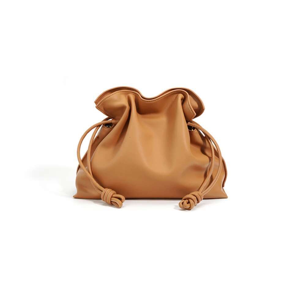 Design New Solid Color Ruched String Close Gift Lucky Pouch Handbag Cowhide Leather Women Shoulder Bag 2 Size Daily Purse 77a1 4