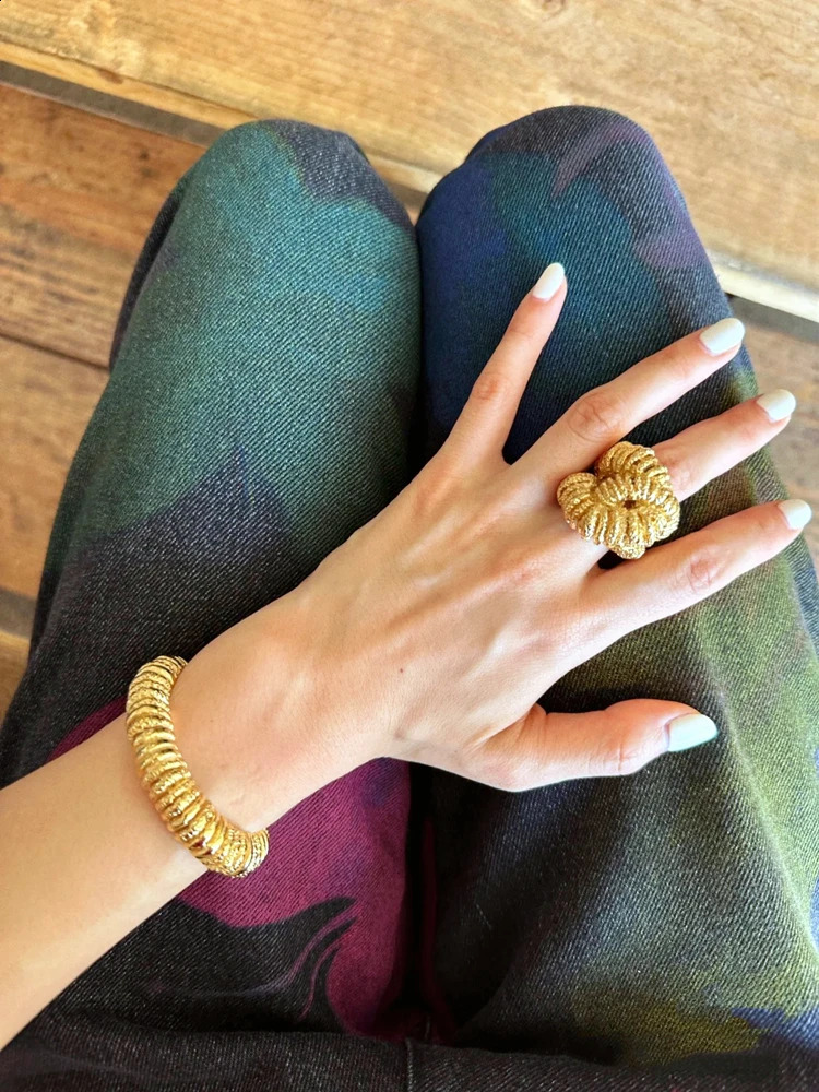 Brass Chunky Twist Natural Turquoise Ring Womens Jewelry Punk er Club Cocktail Party Boho Japan Korea 240925CJ