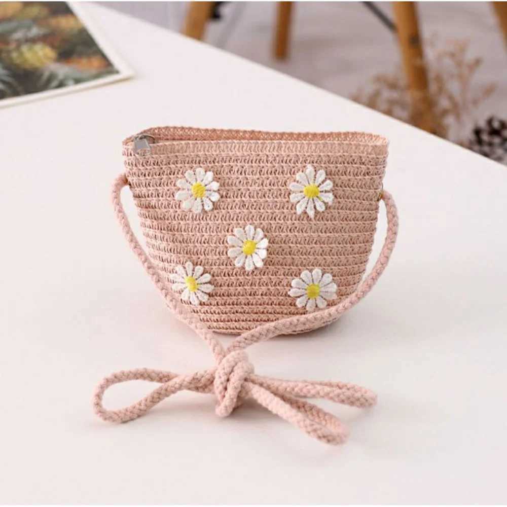 Kids Cute Hand Bag Childrens Weave Shoulder Bags Fashion Straw Cross Bag For Girls Made From Natural LX241104