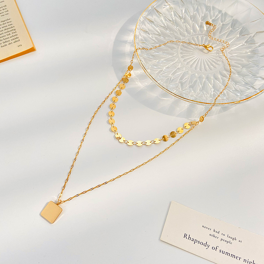 Stylish European American Ins Chain with Bohemian Metal Disk Pendants for Modern Jewelry Enthusiasts