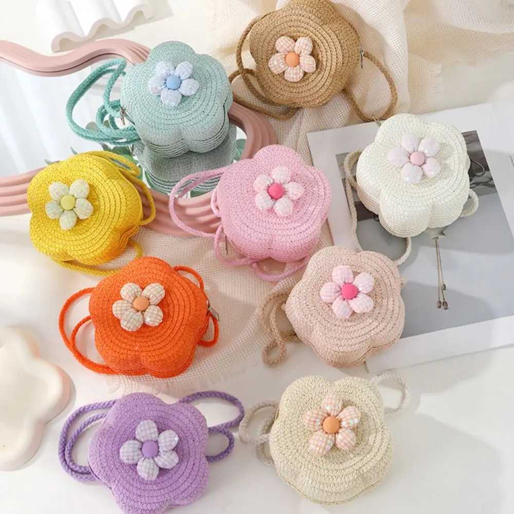 Childrens Straw Small Shoulder Bag Woven Cute Flower Baby Girls Purse Handbag Mini Round Hand Made Beach Crossboay Bag LX241104