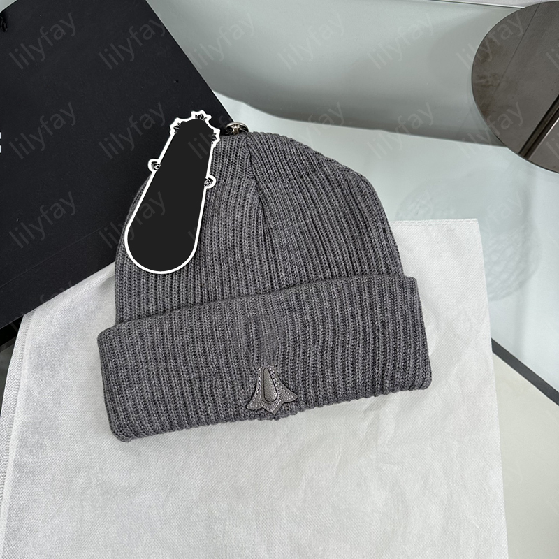 Designer Knitted Hat For Women Fashion Cross Pattern Warm Winter Bonnet Luxury Brand Embroidery Beanie Outdoor Womens Beanies Cap 5 Colors New -6