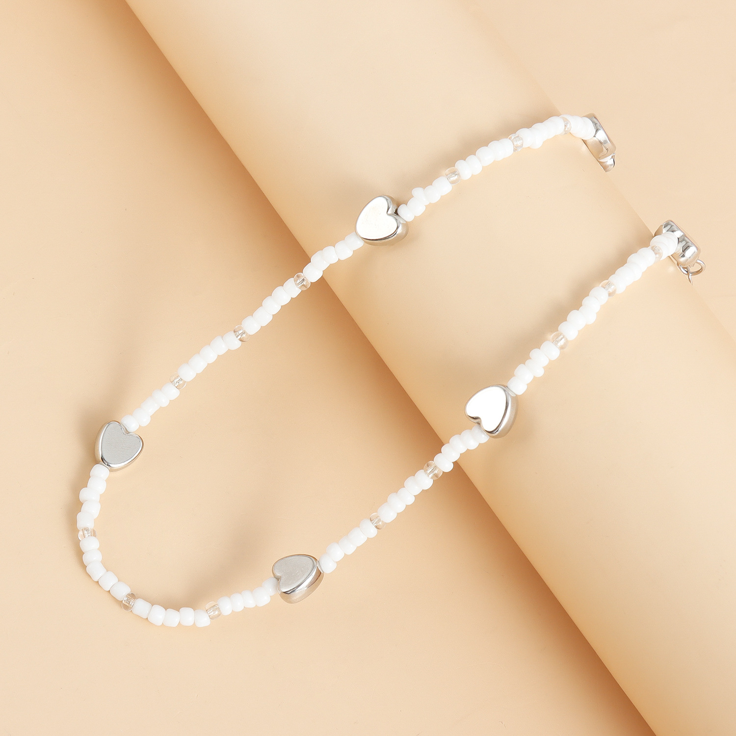 Creative European Bohemian White Bead Chain Necklace for Ladies Sweetheart Pendant Choker Heart Necklace For Women Y2K Jewelry Party Birthday Office T
