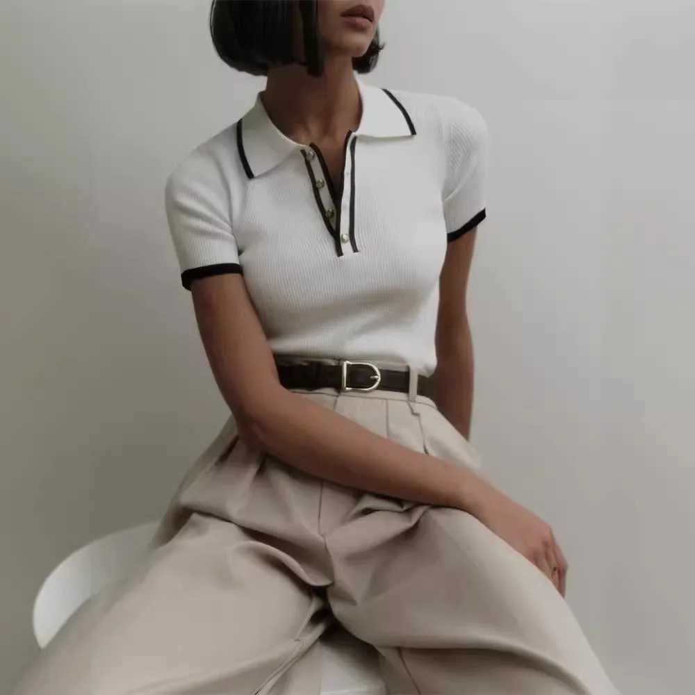 2024 Cross disciplinary Trendy Summer New Womens Knitted Collar Button Comparison Slimming Polo Neck Elegant Fashion Short Top W240927
