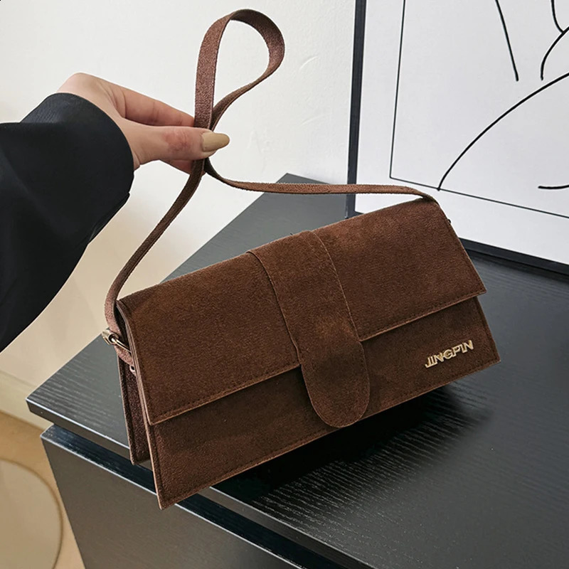 Retro suede shoulder bag large capacity high-quality and fashionable homeless womens handbag 240923 049b