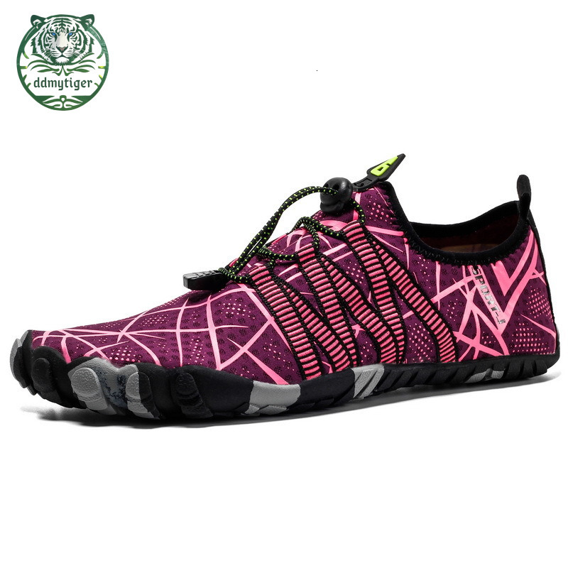 ddmytiger Outdoor swimming couple hiking anti slip fishing beach diving shoes, speed interference water shoes A ddmythur