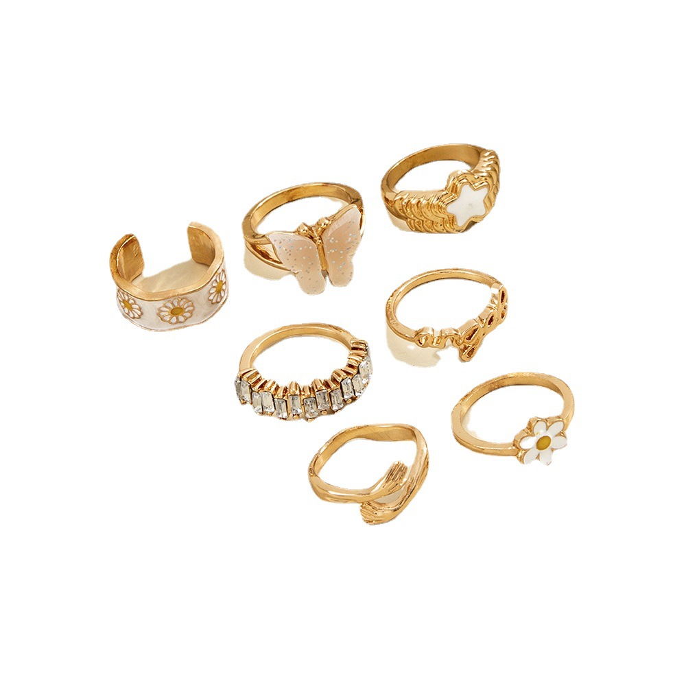 Chic Women's Letter-Embossed Ring with Enamel Star, Butterfly, and Daisy Motif