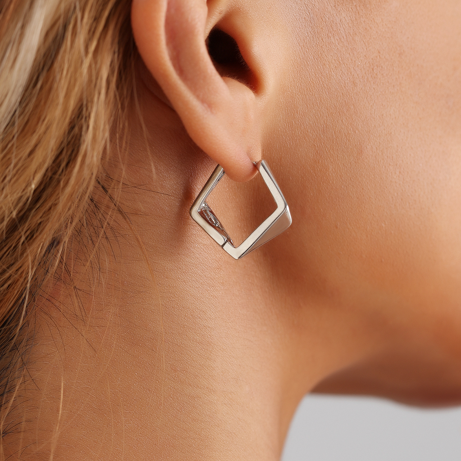 Geometric Irregular Design Multipoint Metal Earrings for Daily Wear Gold Plated Stainless Steel Hoop Earrings Modern Women's Earring Jewelry 2025