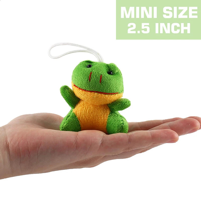 32 Pack Mini Animal Plush Toy Association Keychain Decoration Childrens Small Fillet Bulk Carnival Award 240918