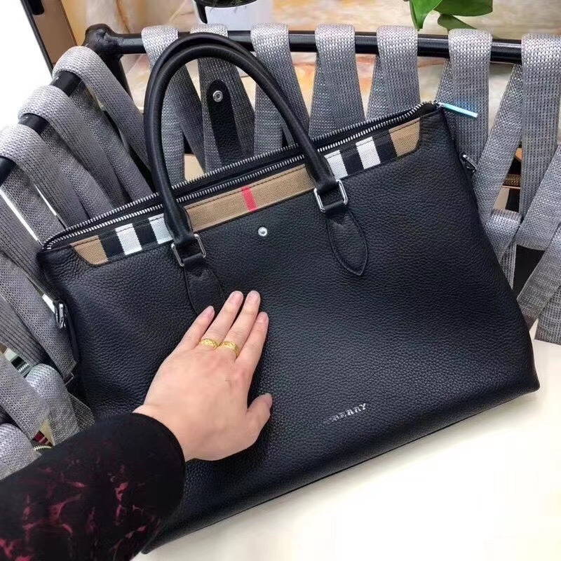 Men's Leather Briefcase with Lettering - Spacious Laptop Bag & Stylish Crossbody Tote