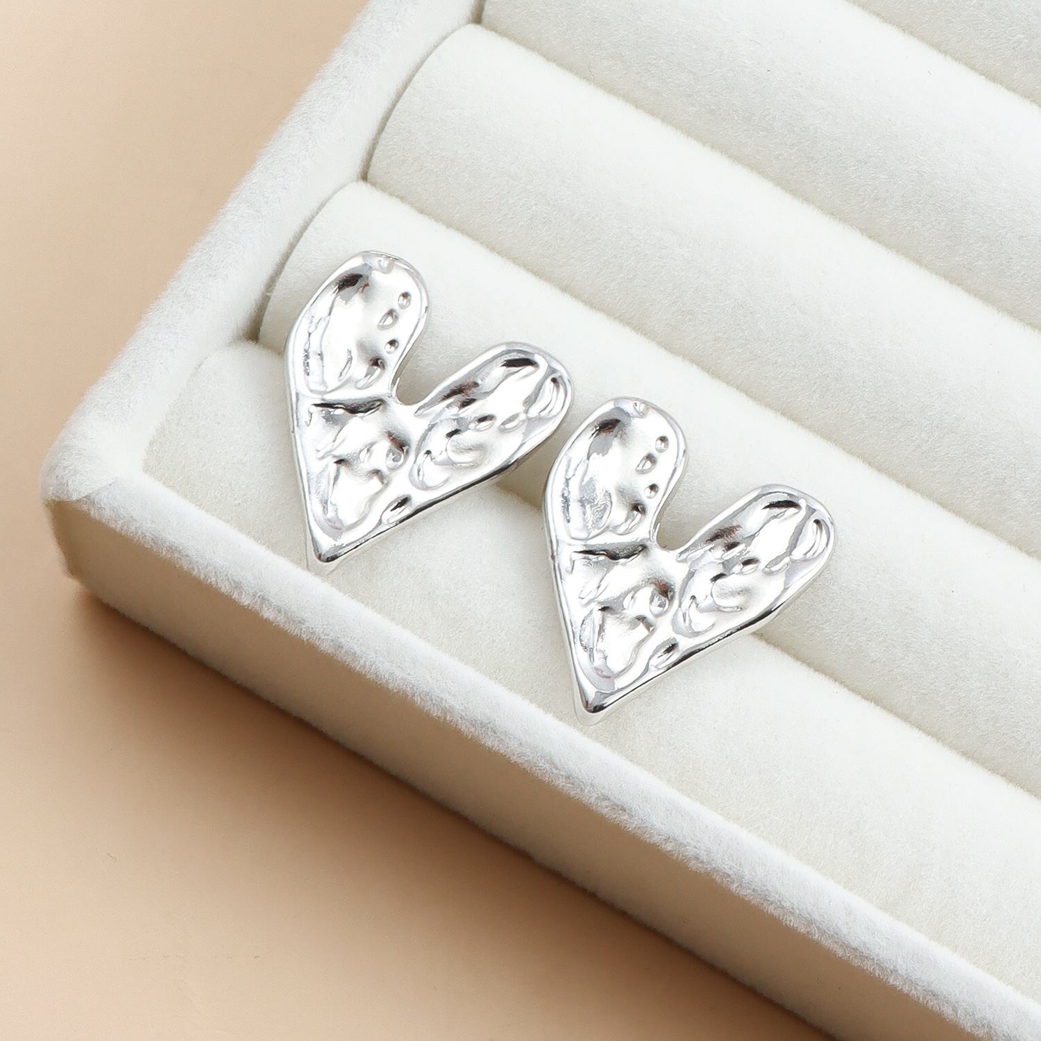 Ins Hot Vintage Lava Heart Geometric Earrings for Fashionable Look Stainless Steel Gold Plated Silver Color Stud Earrings Y2K Jewelry 2025 Trending Pa
