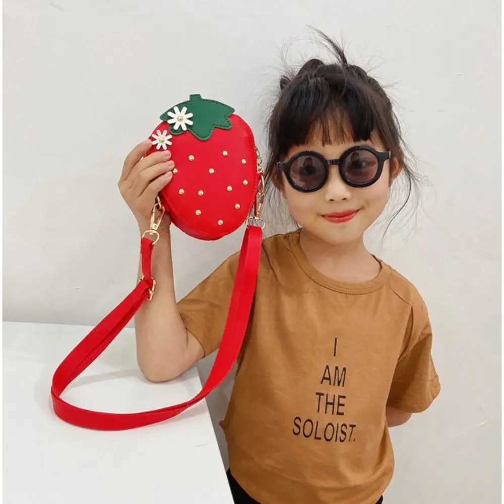 Mini Purse Cute Strawberry Purse Toddler Kids Wallet Shoulder Bag Crossbody Bags for Little Girls LX241104