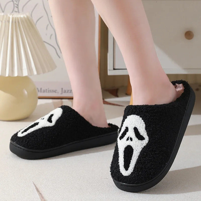 2024 new designer shoes skeleton cartoon warm winter couple home cotton slippers