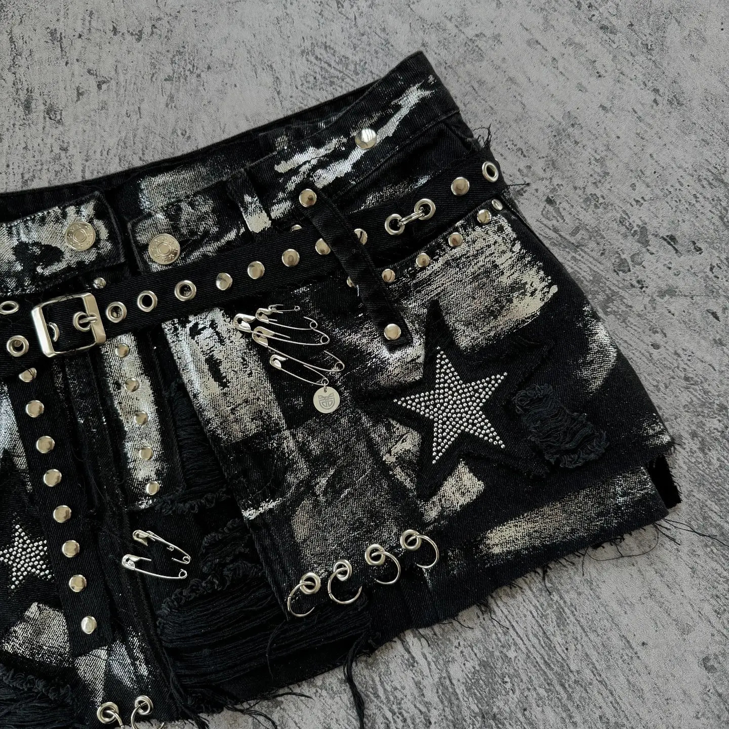 Womens Y2K snowboard Harajuku Gothic hiphop retro rhinestone sequin bag denim short waist ultrathin mini sprint 240926