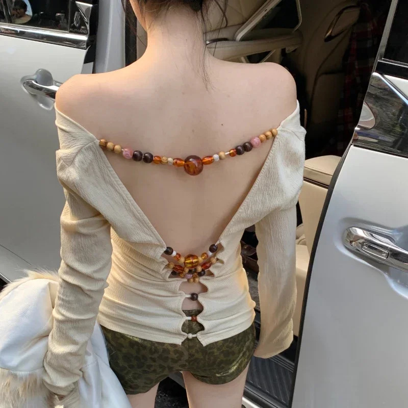 Streetwear Backless Wooden Beaded Sexy Long-sleeved T-shirt Women 2024 Autumn Off-the-shoulder Solid Color All Match Tops 240918