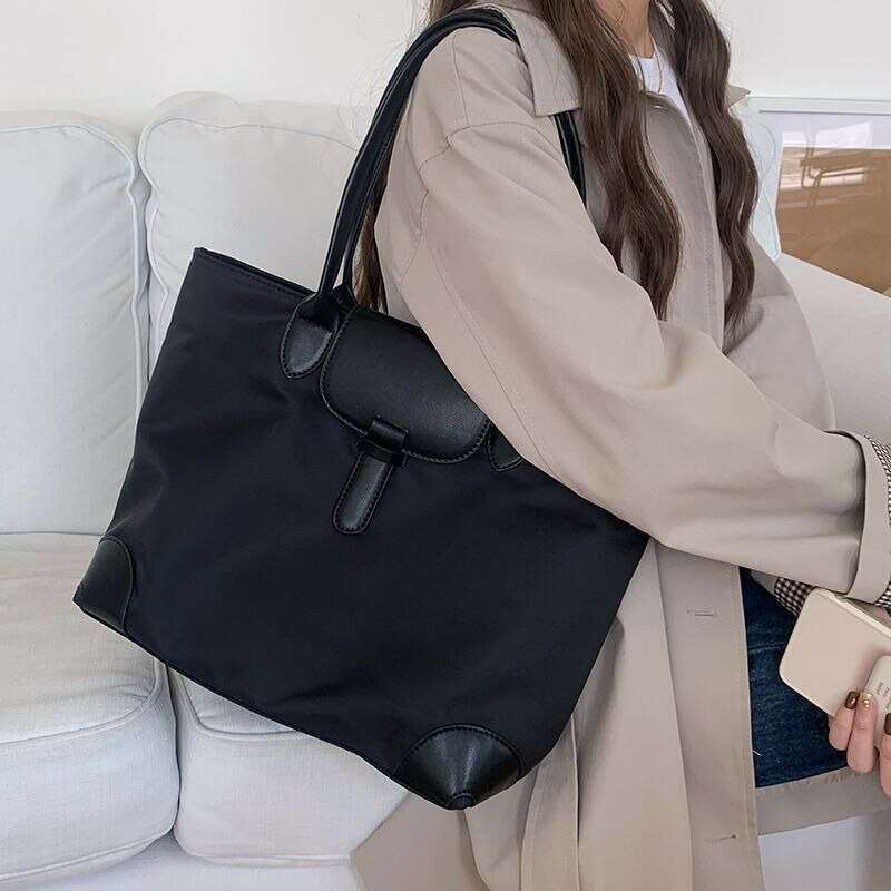 Casual Women Tote Classic Large Capacity Shoulder Bag Nylon 2025 Fashion Lightweight Travel Handbag