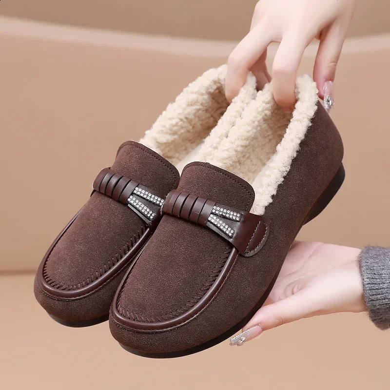 Womens Winter Casual Shoes Moccasins Soft and Smooth Shoes 2024 Fashionable Comfortable Warm Plush and Smooth Womens Cotton Shoes 241008