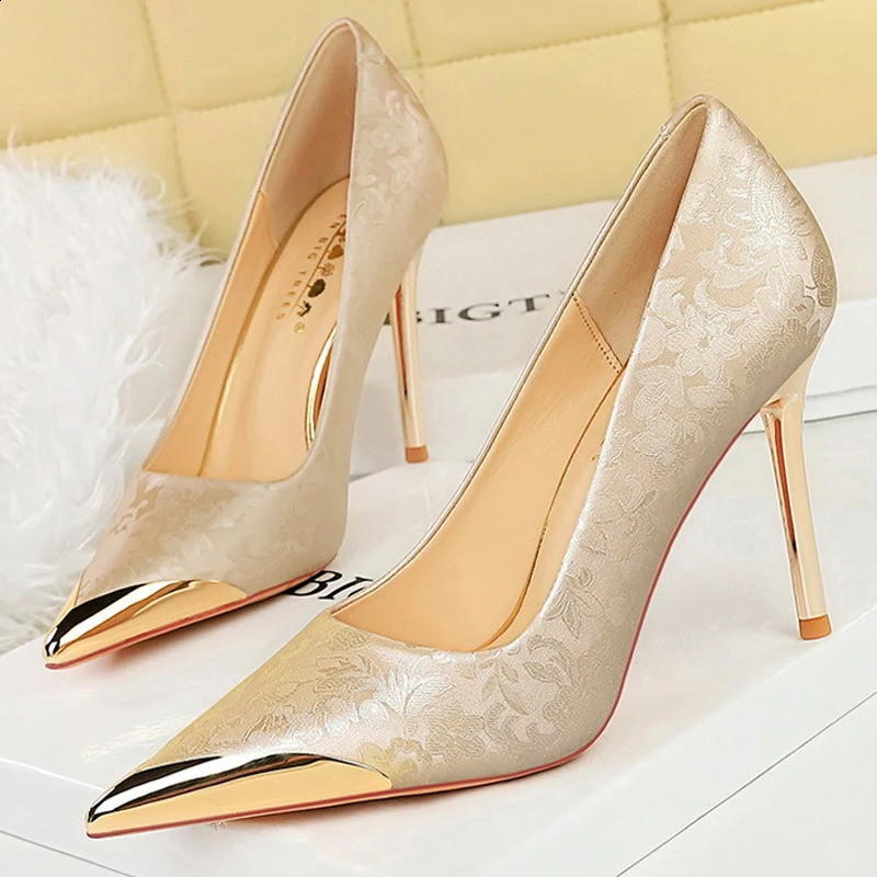 BIGTREE Shoes Metal Pointed End Women Pumps Silks Satins High Heels Ethnic Style Women Stilettos Heels 10 Cm Banquet High Heels 250120