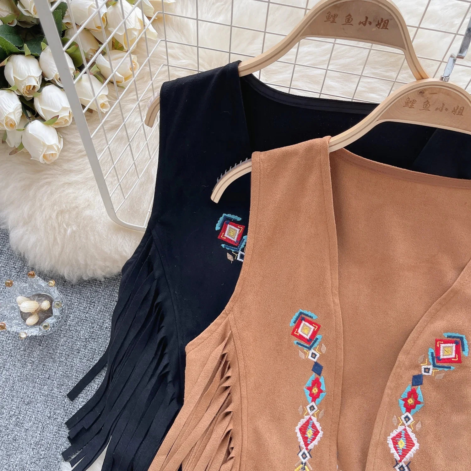 Bohemian vest womens geometric embroidery tassel V-neck sleeveless jacket summer camp 240929