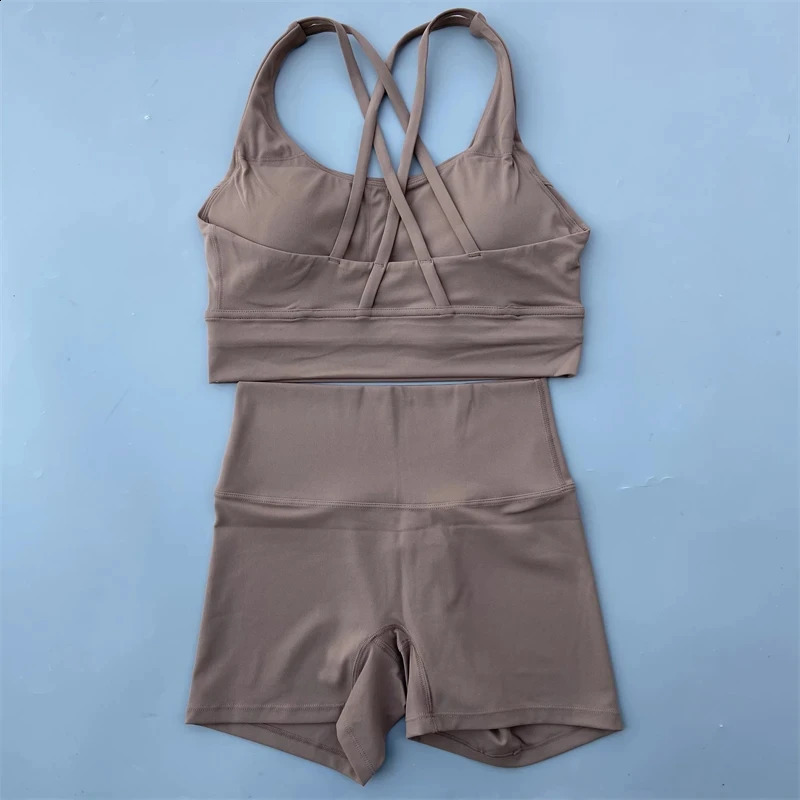 Solid color gym bicycle yoga set short legcross sports bra track and field suit womens comprehensive training jogging 240920