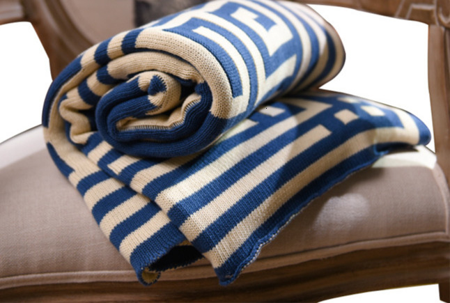 New Gift Pure Cotton Jacquard Woolen Geometric Knitted Cover Napping Lazy Blanket Double sided Available