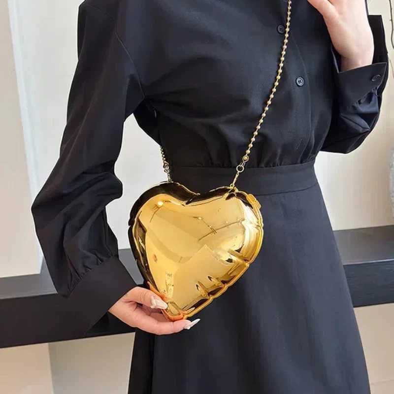 Heart Shaped Ladies s Bag 2024 Trend Fashion Cute Woman Shoulder Luxury High Quality Party Chain Mirror Evening Crossbody 240929