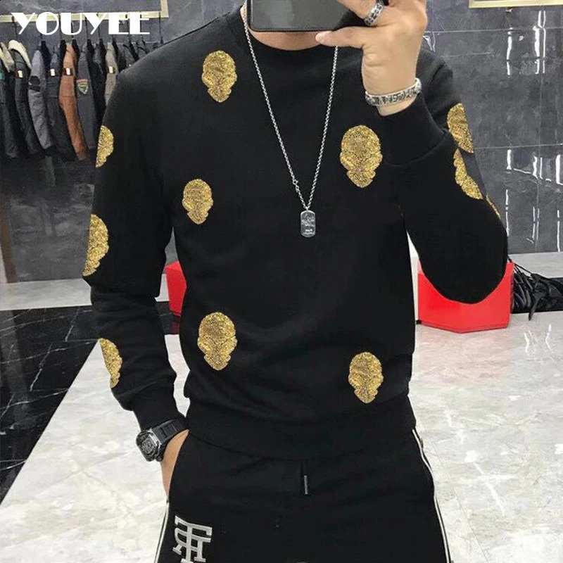 Mens hooded sweatshirt Rhinestone shaped casual sportswear fashion hooded sweatshirt wool warm streetwear high-quality mens clothing winter and autumn