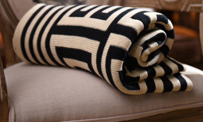 New Gift Pure Cotton Jacquard Woolen Geometric Knitted Cover Napping Lazy Blanket Double sided Available