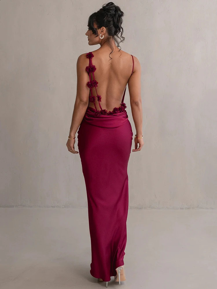 Mozision floral strapless long dress womens fashionable spaghetti strap sleeveless tight evening gown elegant party gown 240929