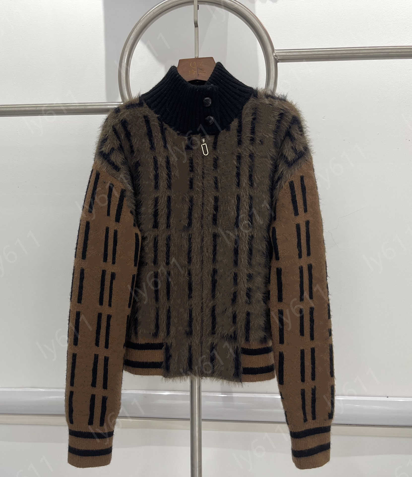 cardigan designer womans Knit Intarsia with Faux Fur sweater letter jacquard Luxury Turtle Neck Long Sleeve knit sweaters Zipper shirt fall winter clothes for women