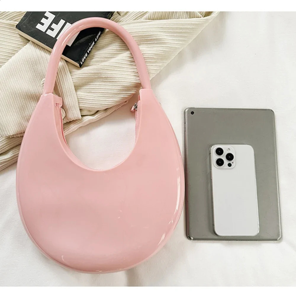Candy colored jelly womens bag y half moon shoulder ner PVC handbag smooth beach armrest 240926