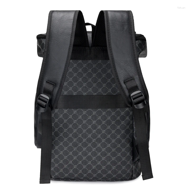 Backpack Men Leather Large Capacity Outdoor Travel Bag School Mochilas De Hombre Mochila Waterproof