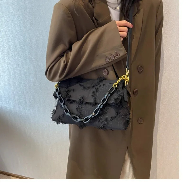 Jacquard Tassel Shoulder Bag For Women Fashion Canvas Crossbody Bags Chain er Small Shoulder Bags Female 240924