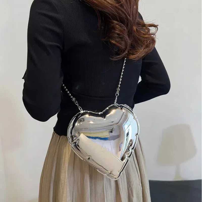 Heart Shaped Ladies s Bag 2024 Trend Fashion Cute Woman Shoulder Luxury High Quality Party Chain Mirror Evening Crossbody 240929