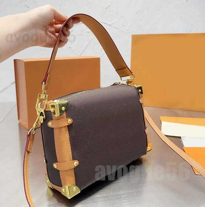 Evening Bags Totes 2025 Designer Tote Women Soft Luggage Messenger Bag Men's Shoulder Letter Purse Monagram Handle Designer Luxury Clutch