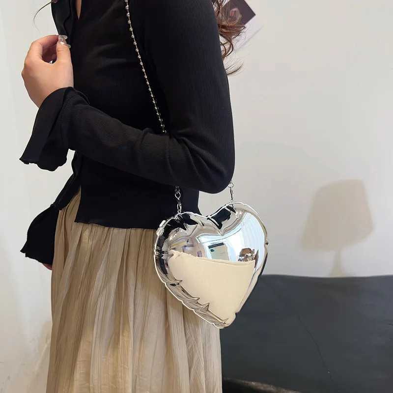 Heart Shaped Ladies s Bag 2024 Trend Fashion Cute Woman Shoulder Luxury High Quality Party Chain Mirror Evening Crossbody 240929