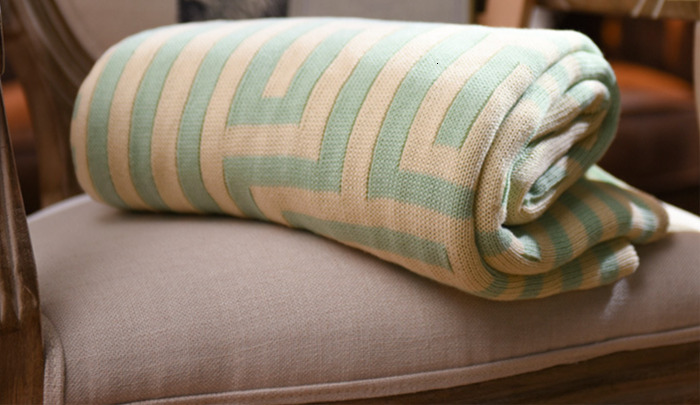 New Gift Pure Cotton Jacquard Woolen Geometric Knitted Cover Napping Lazy Blanket Double sided Available
