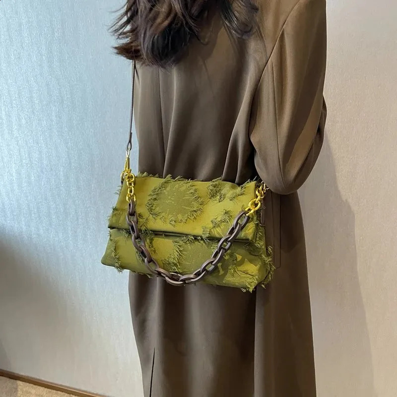 Jacquard Tassel Shoulder Bag For Women Fashion Canvas Crossbody Bags Chain er Small Shoulder Bags Female 240924