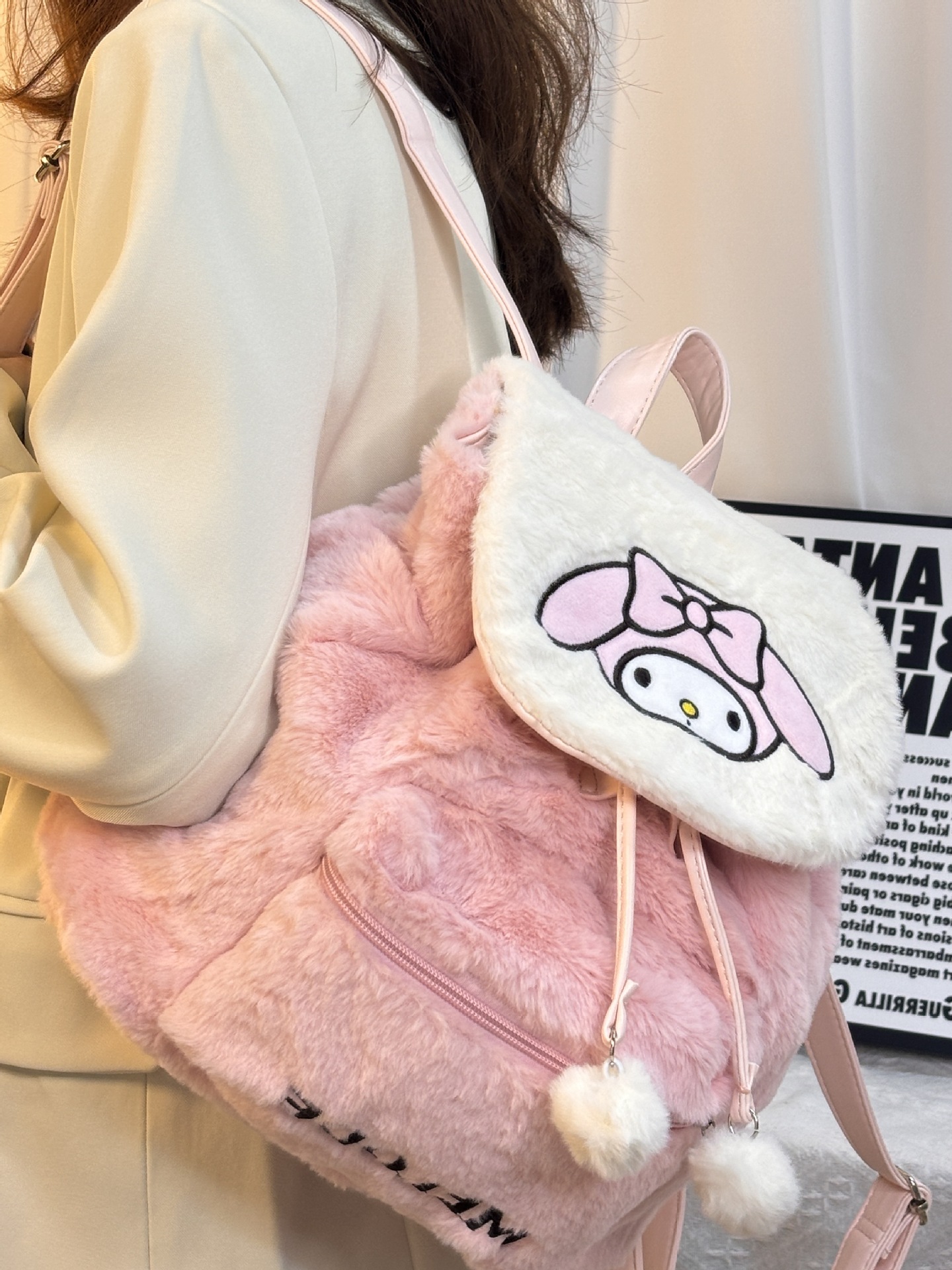 Autumn and winter fluffy clamshell backpack women new leisure large capacity cute cartoon school bag commuting backpack