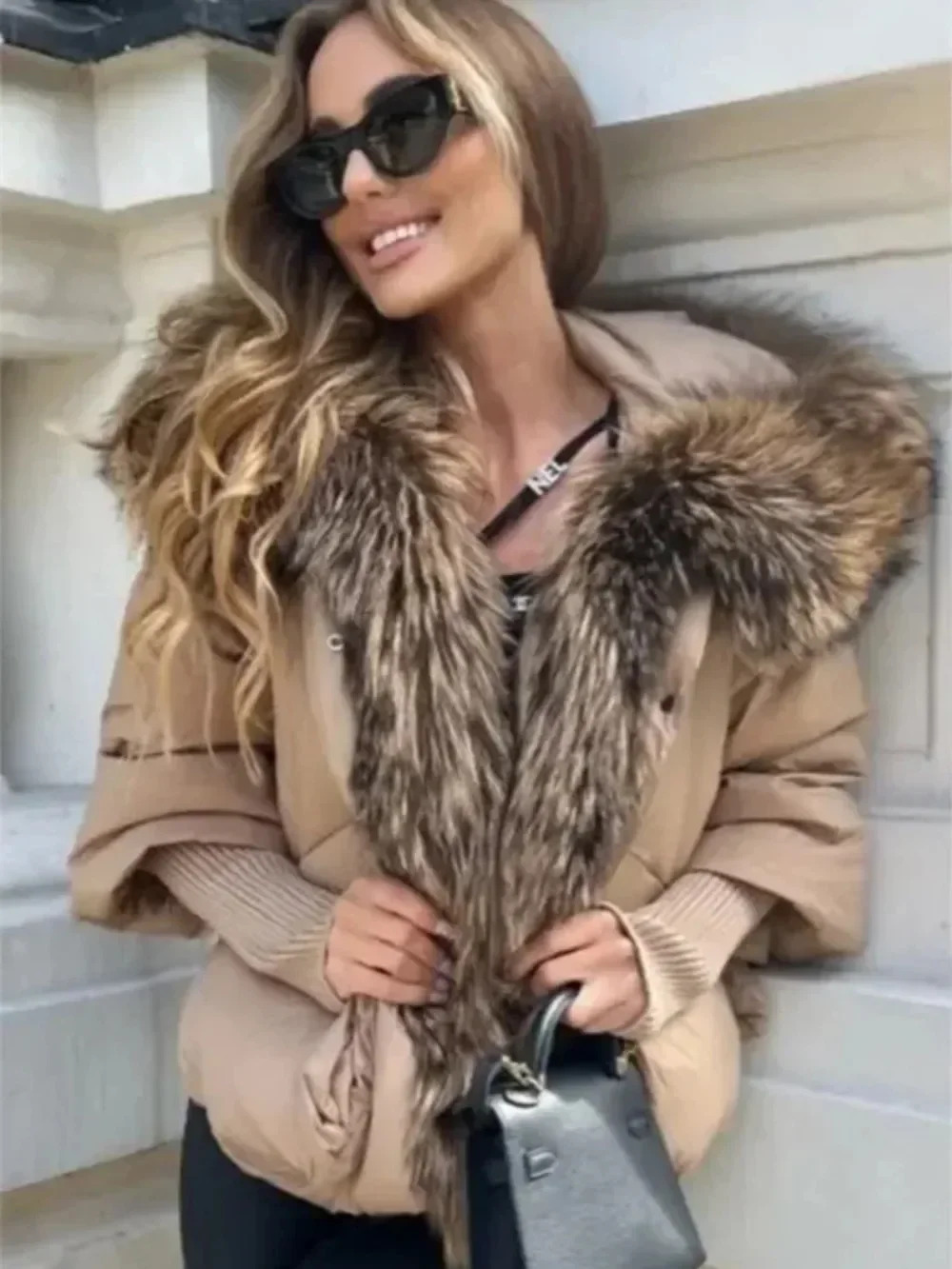 New White Duck Down Coat 2024 Winter Puffer Jacket Women Real Fox Fur Collar Hooded Natural Thick Warm Loose Oversize Streetwear