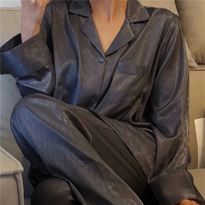 Women Satin Pyjamas Set French Solid Color Silk Sleepwear Pajamas summer Two Piece Set Home Wear Nightwear Comfortable Pyjamas 240930