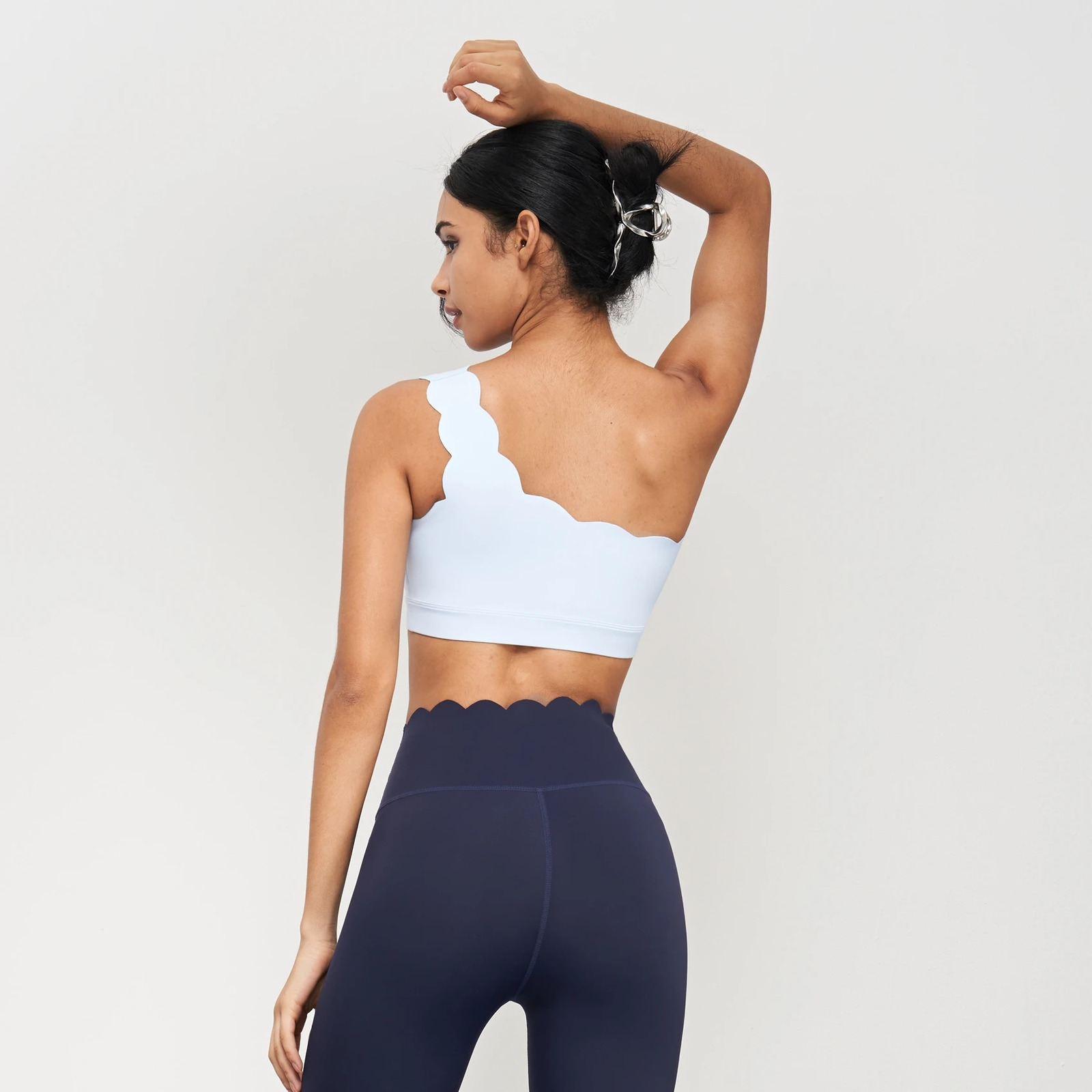 Lycra Sports Bra for Women Seamless Shock-proof Fixed Cup Gym Workout Tops Lotus Arc Single Shoulder Yoga Tops Push-up Bras Vest 240923