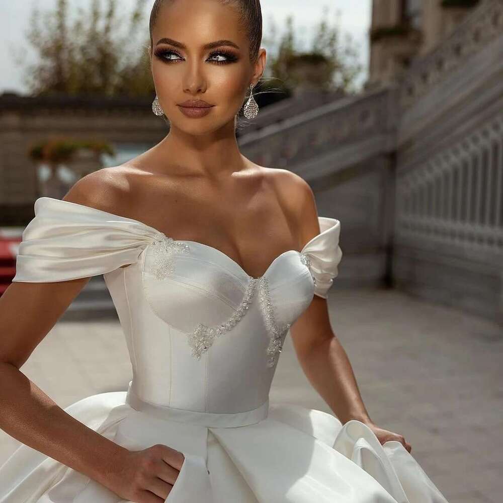 Charming Off The Shoulder Arabian Dubai Satin Wedding Dresses For Women A e Sweep Train Bridal Gowns 2024 Vestido De Noiva